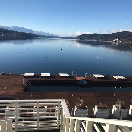 Lake's Portschach am Woerthersee